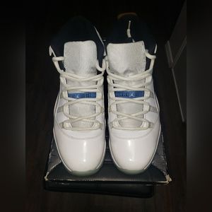 Jordan 11 Legend Blue